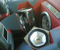 Установка автомагнитол и акустики