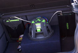 Установка автомагнитол и акустики 