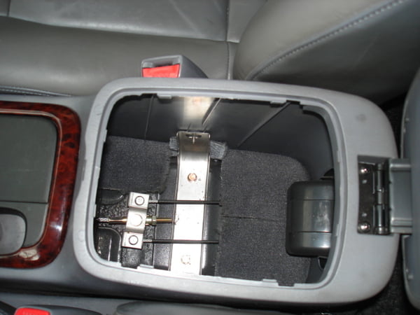 Как снять штатную автомагнитолу